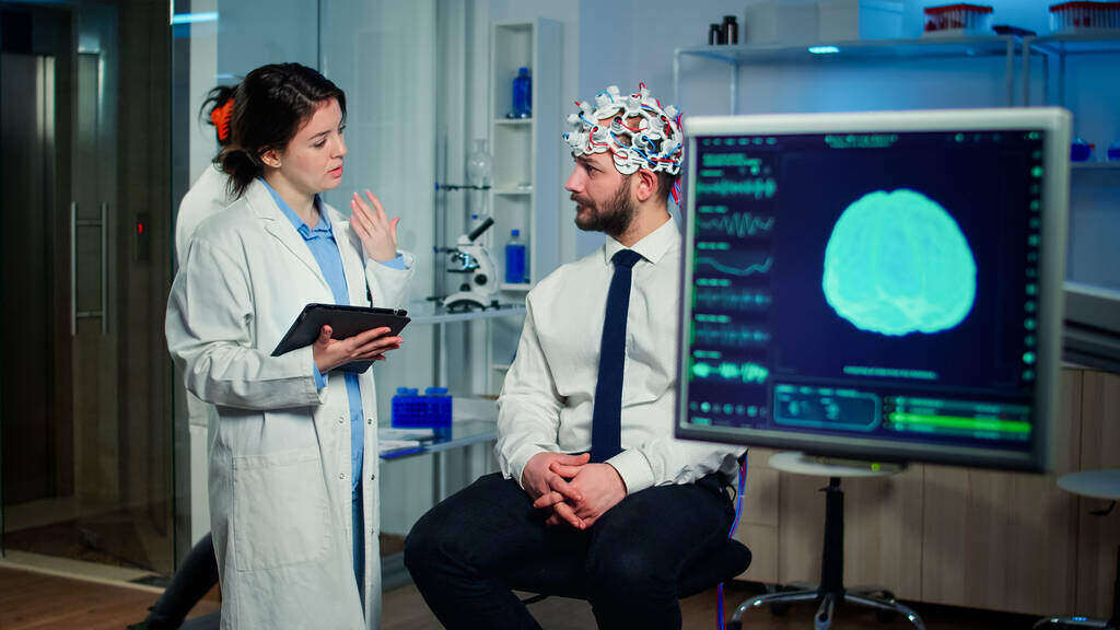  AI and Mental Health Opportunities and Risks